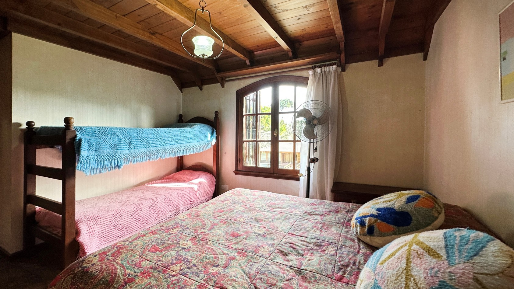 Casa en alquiler en Pinamar Zona Iglesia 