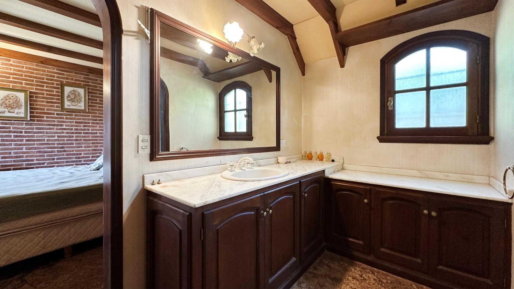 Casa en alquiler en Pinamar Zona Iglesia 