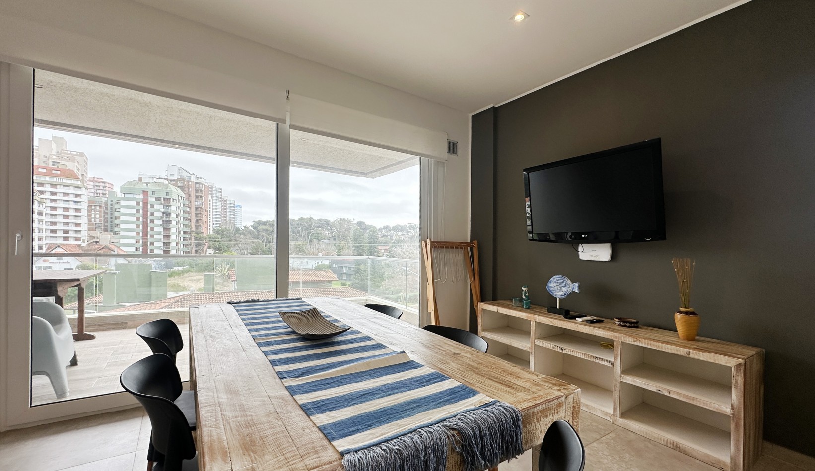 Departamento en alquiler Pinamar Zona Centro Playa.