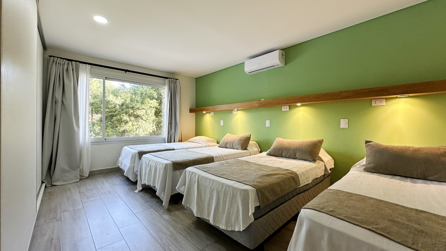 Casa en Alquiler Carilo Con Pileta