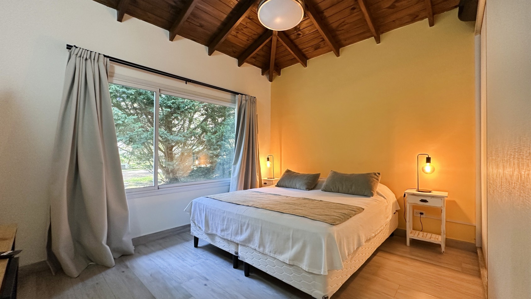 Casa en Alquiler Carilo Con Pileta