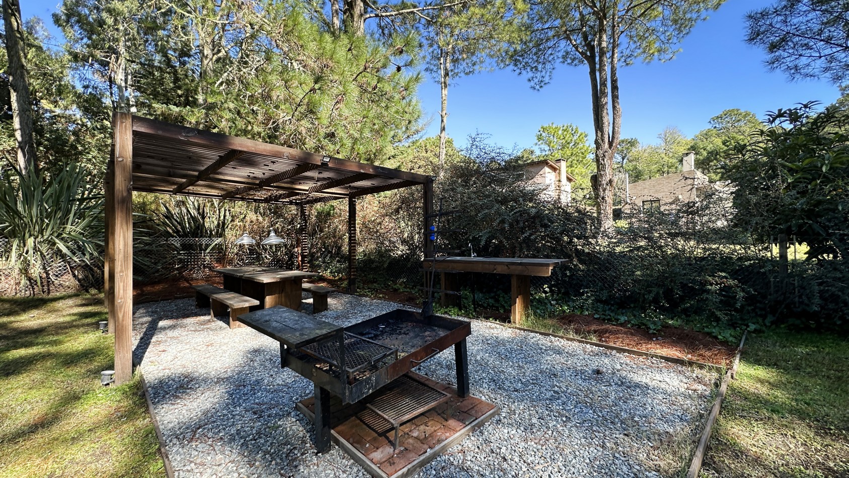 Casa en Alquiler Carilo Con Pileta