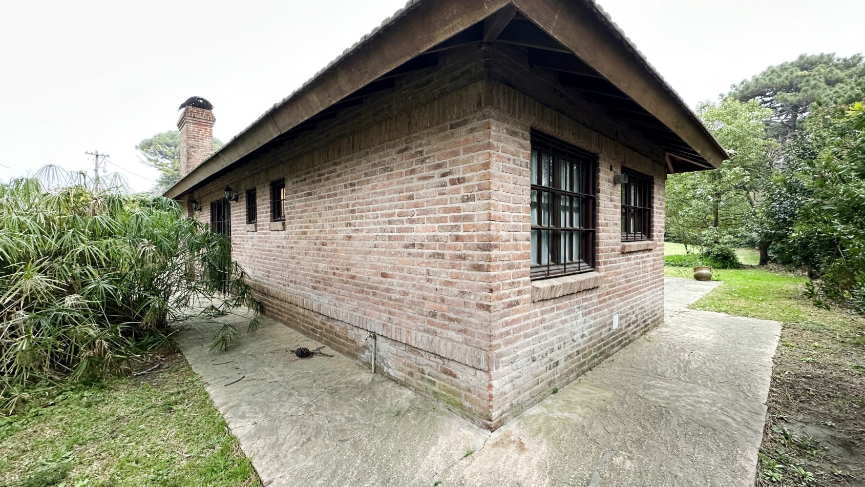 Casa en alquiler Pinamar - Zona Iglesia 