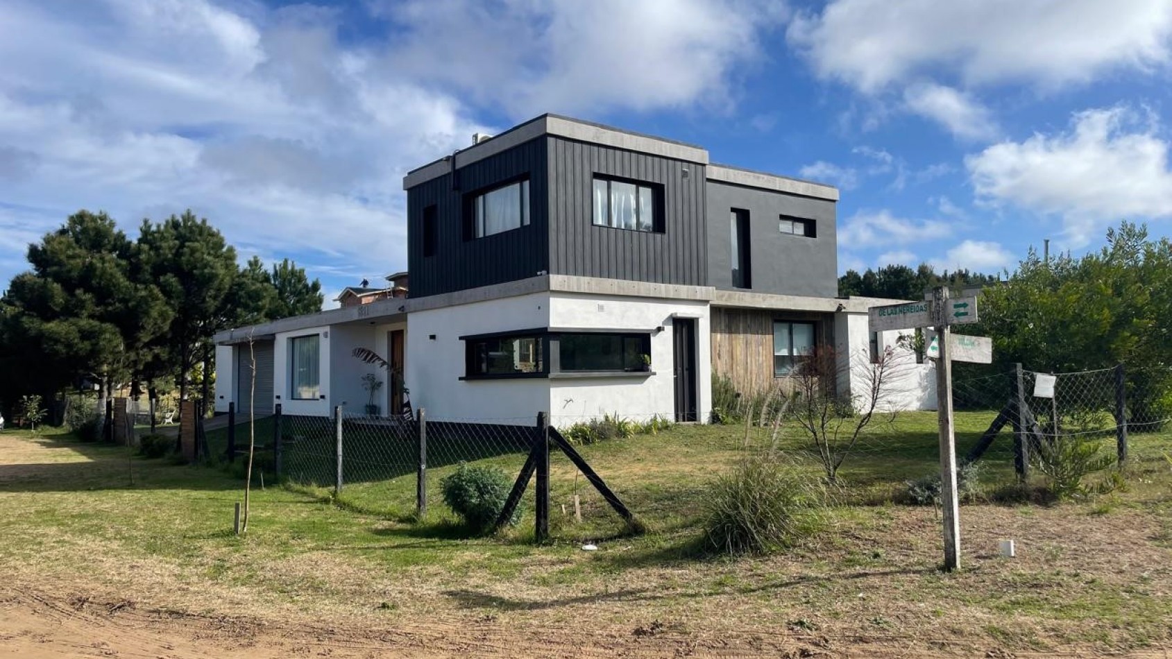 Casa en alquiler Pinamar Zona Nayades