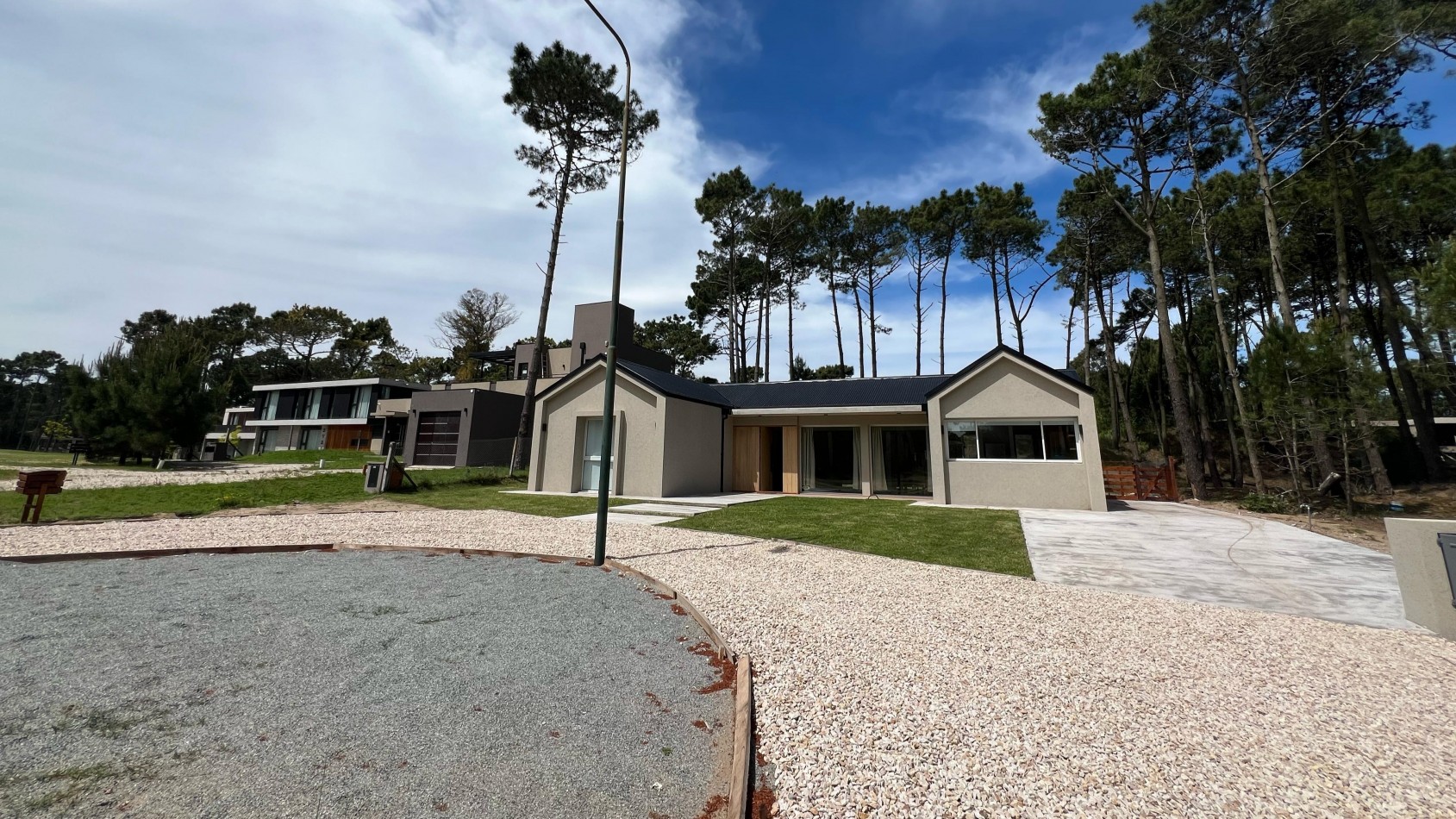 Casa en alquiler Pinamar Zona Alamos