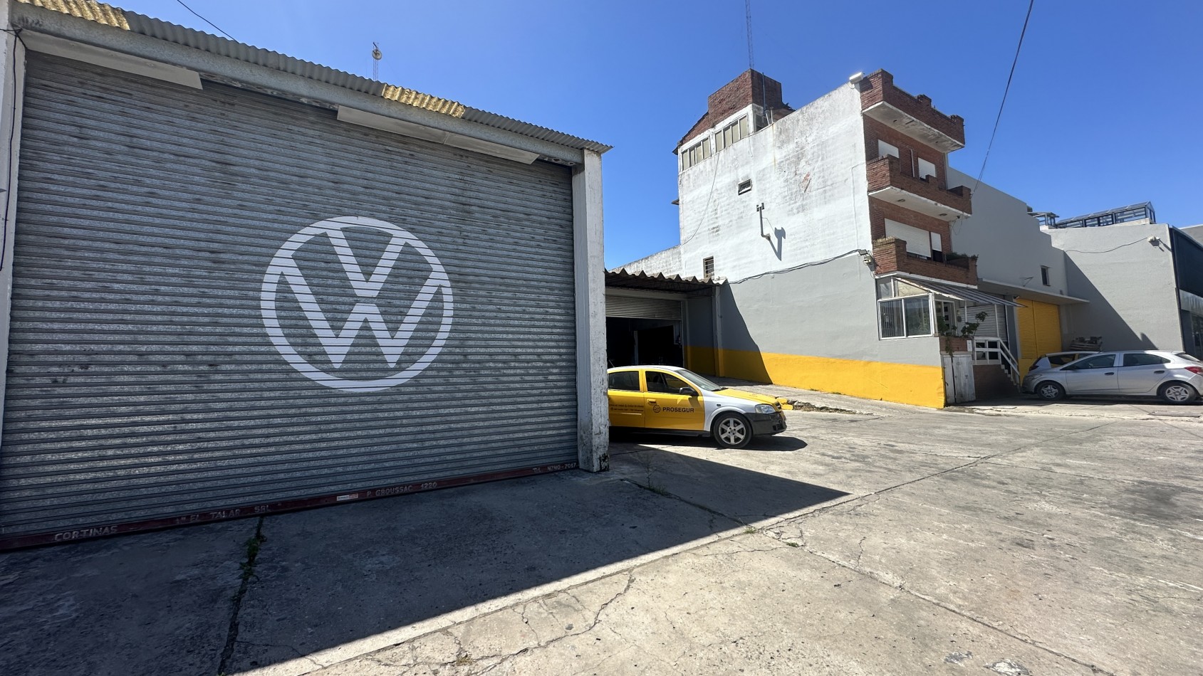 2 lotes multifamiliares comerciales