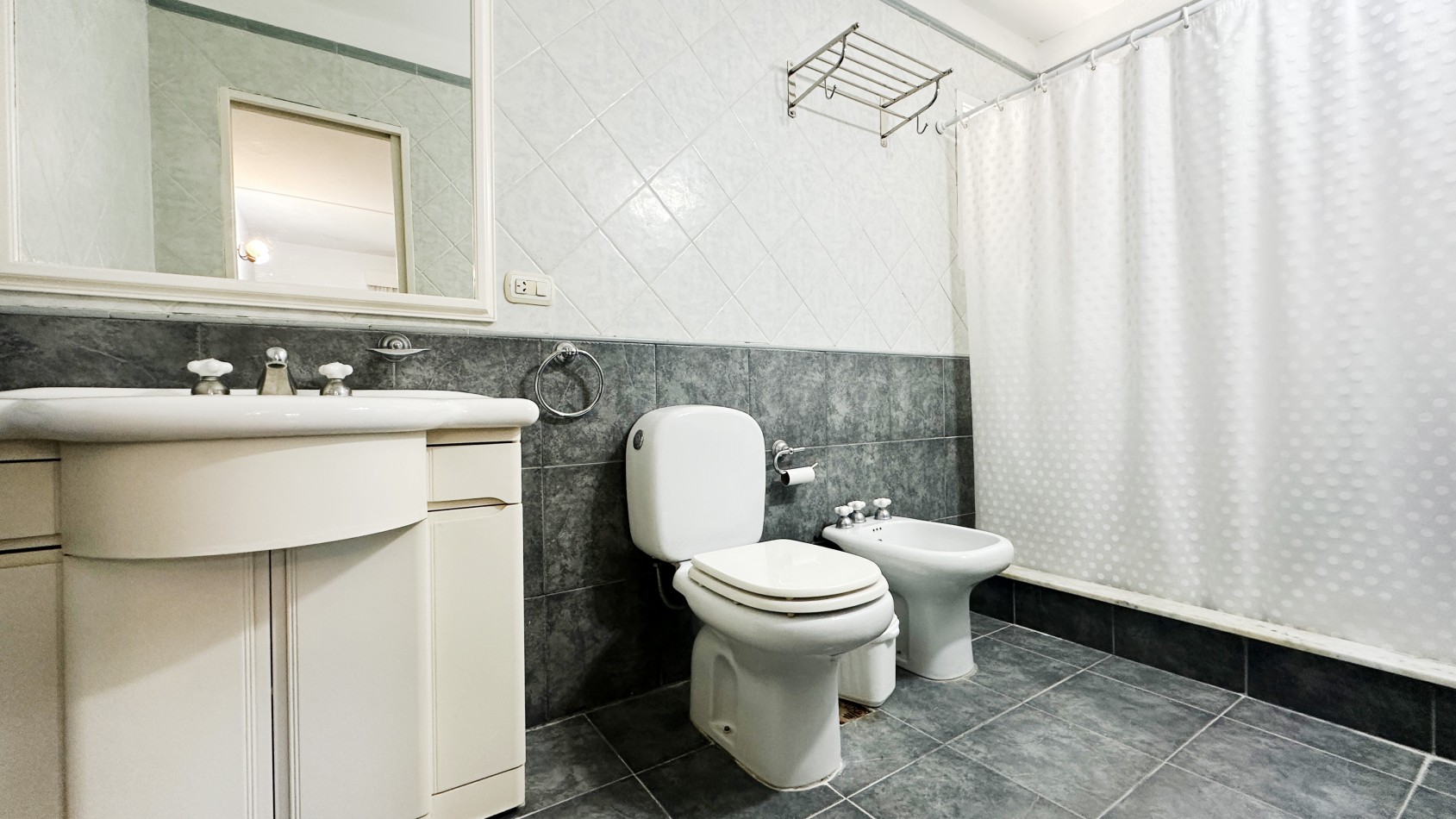 Casa en venta en Pinamar - Zona Centro Playa