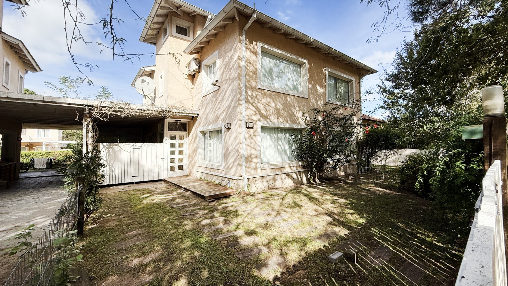 Triplex en venta Pinamar - Zona B5