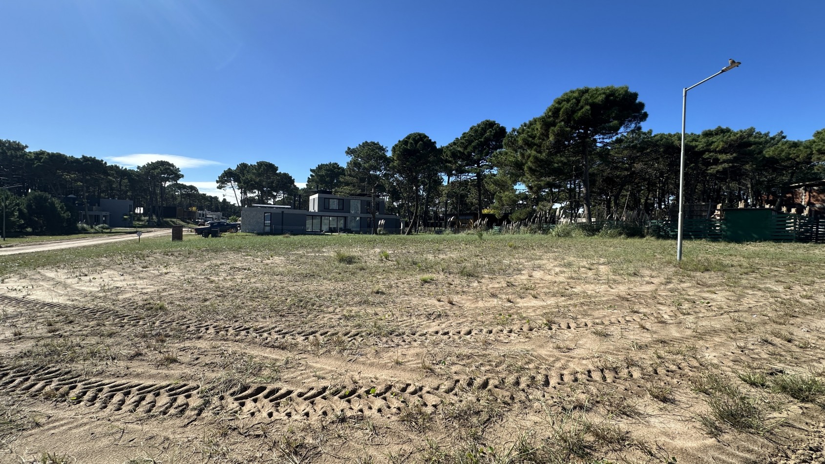 Lote en venta en Pinamar - Pioneros.