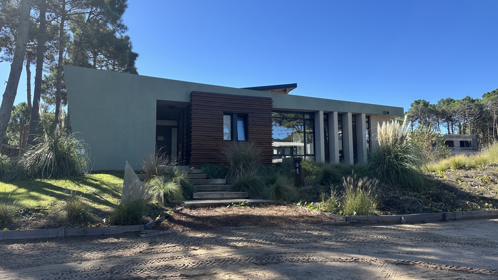 Lote en venta en Pinamar - Pioneros.