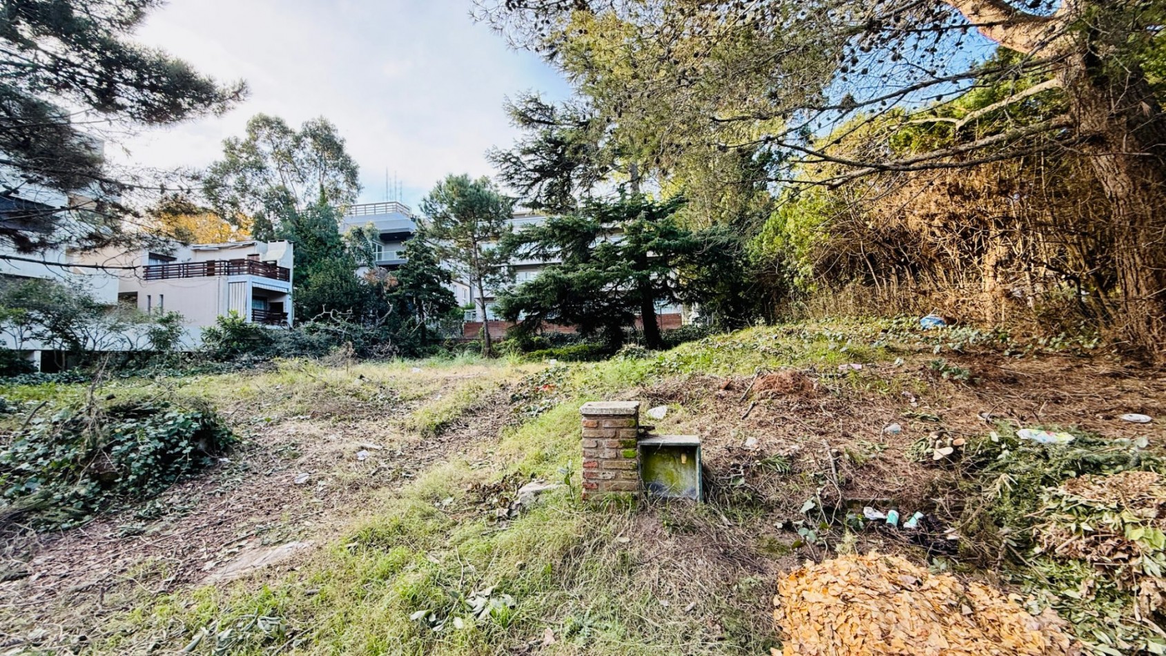 Lote Multifamiliar en Venta Pinamar - Zona Centro