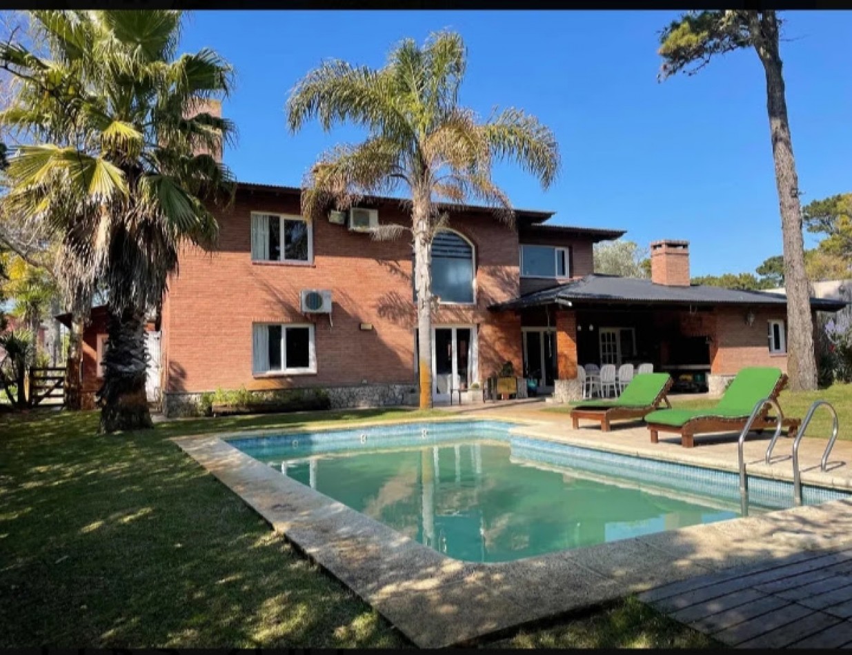 Casa en alquiler Pinamar Zona Alamos