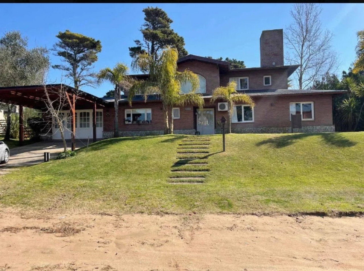 Casa en alquiler Pinamar Zona Alamos