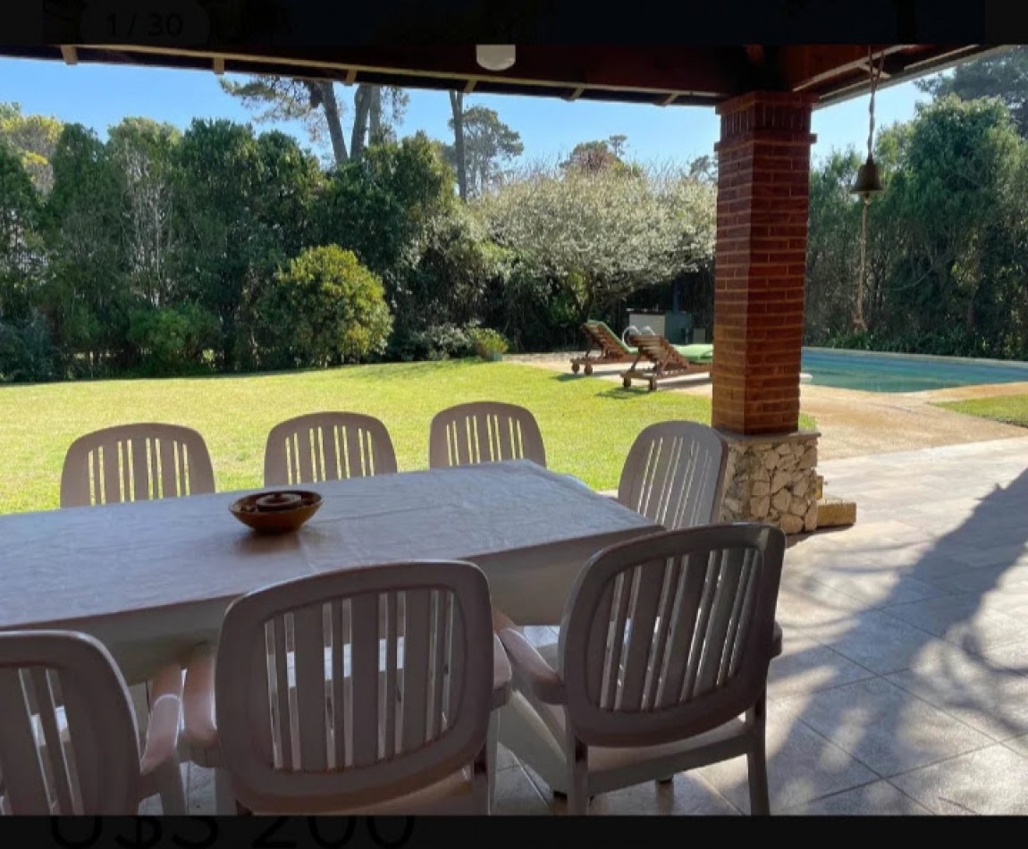 Casa en alquiler Pinamar Zona Alamos