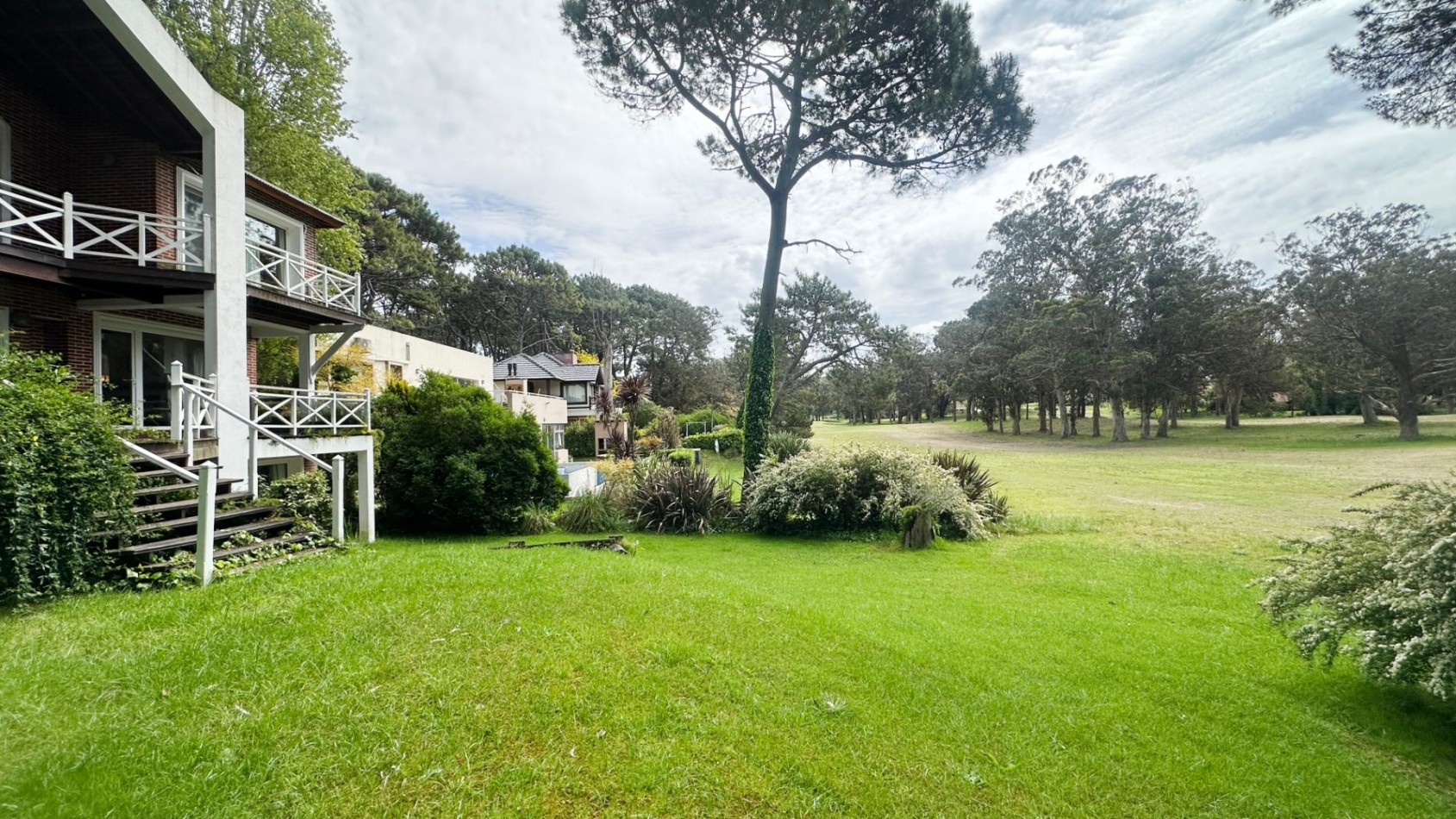 Casa en alquiler en Pinamar - Zona Golf VIejo.