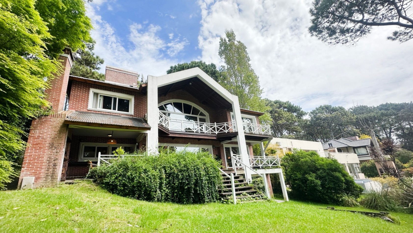 Casa en alquiler en Pinamar - Zona Golf VIejo.