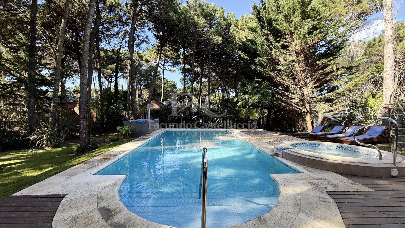 Casa en Venta Pinamar Zona Norte Tennis