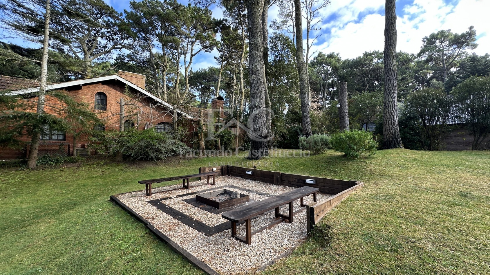 Casa en alquiler Pinamar Zona Golf Viejo