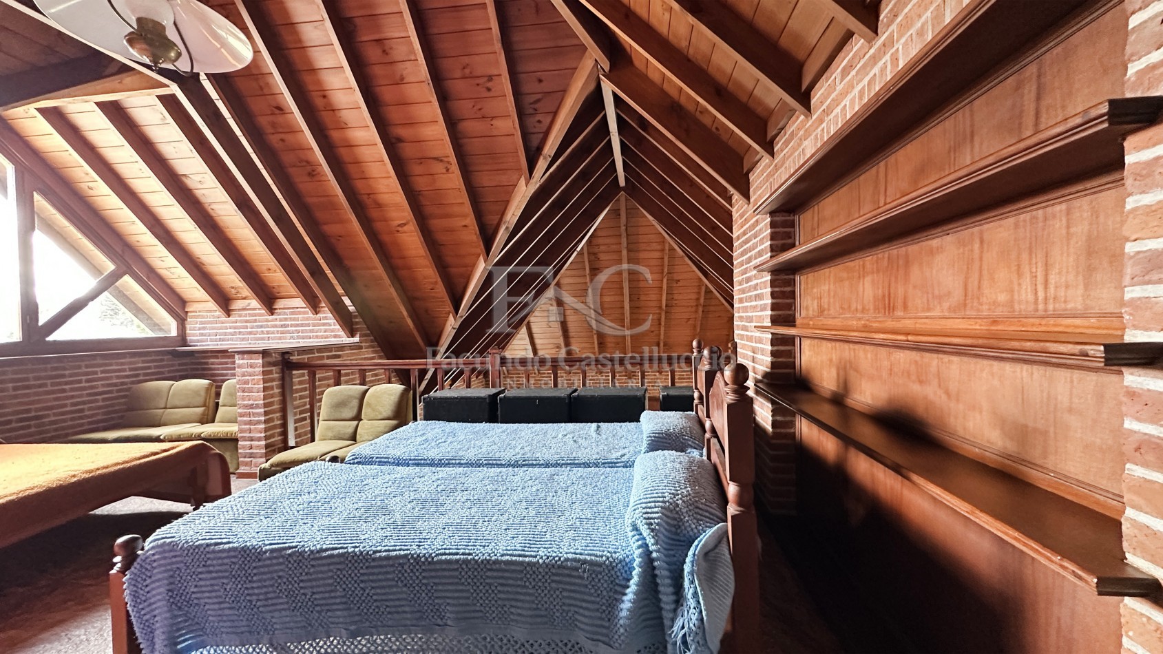 Casa en alquiler en Pinamar Zona Iglesia - Semana Santa