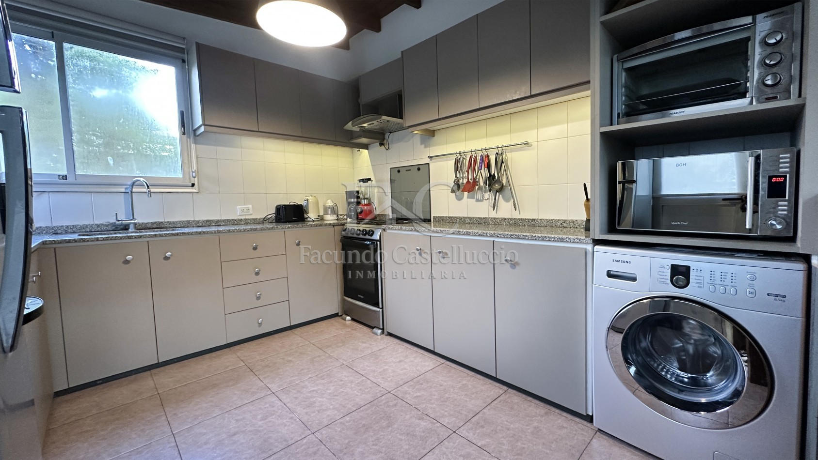 Casa en alquiler Pinamar Zona Nayades