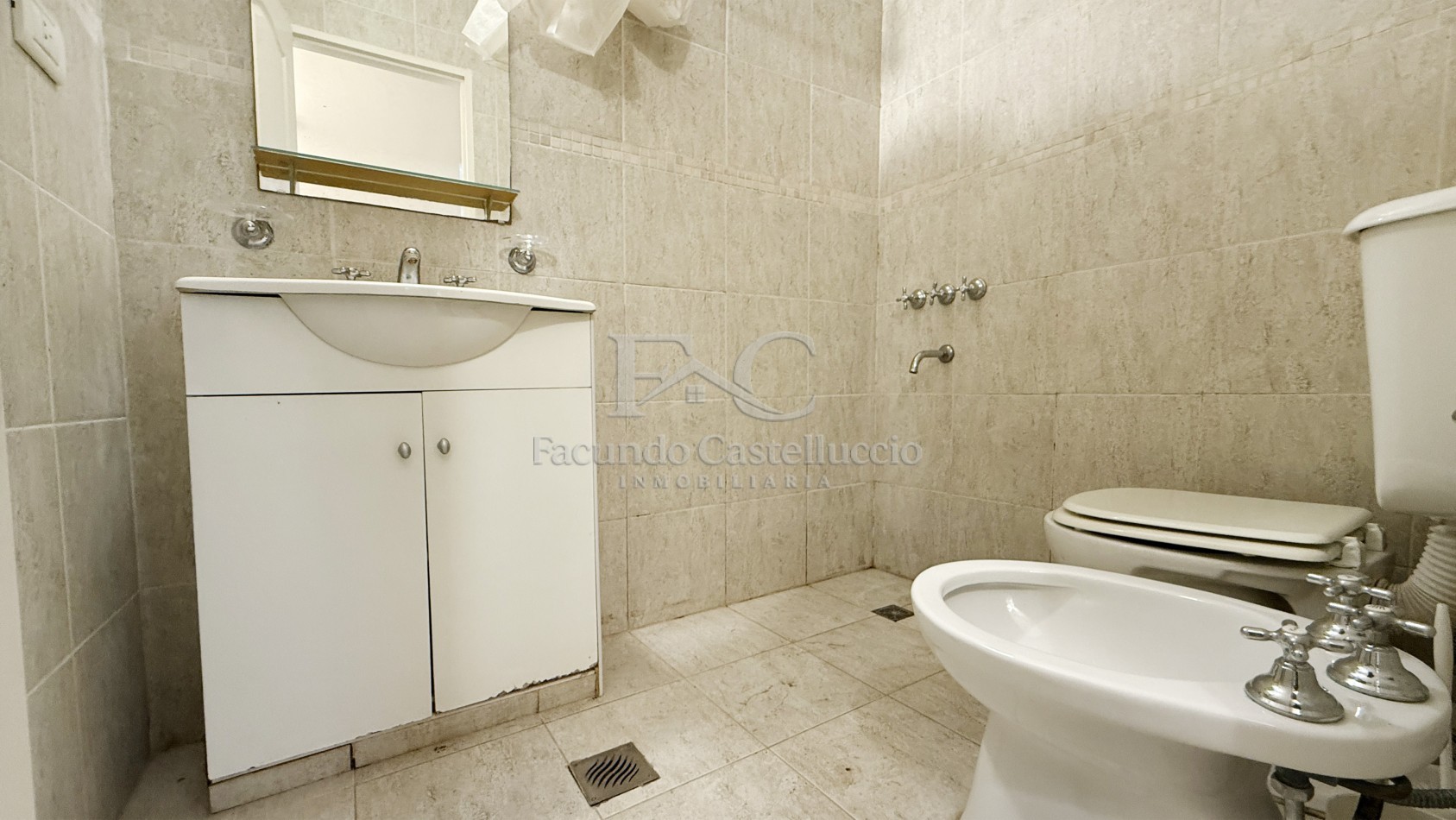 Casa en Venta Pinamar Zona Norte Tennis