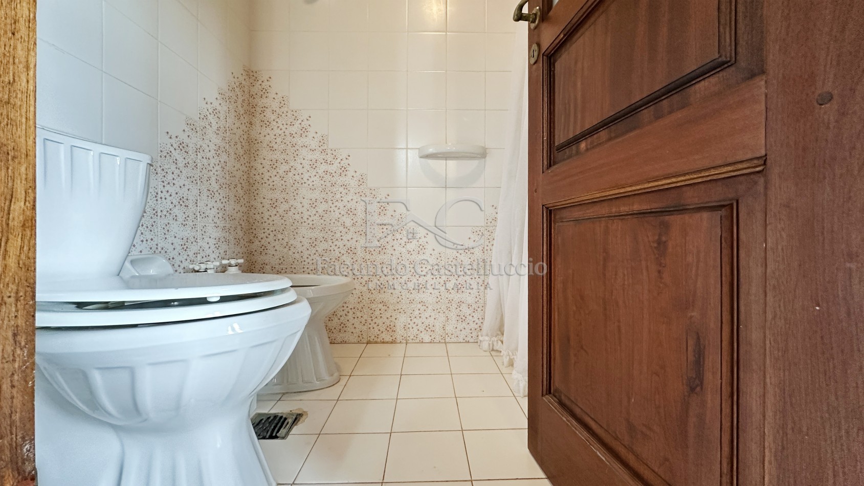 Casa en alquiler en Pinamar Zona Iglesia - Semana Santa