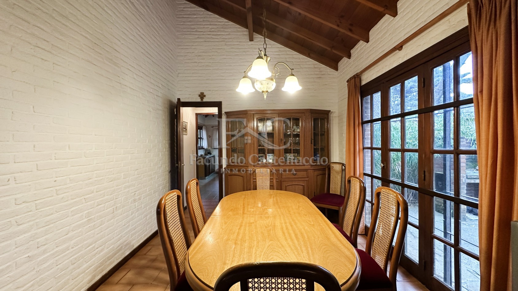 Casa en alquiler Pinamar Zona Iglesia - Semana Santa