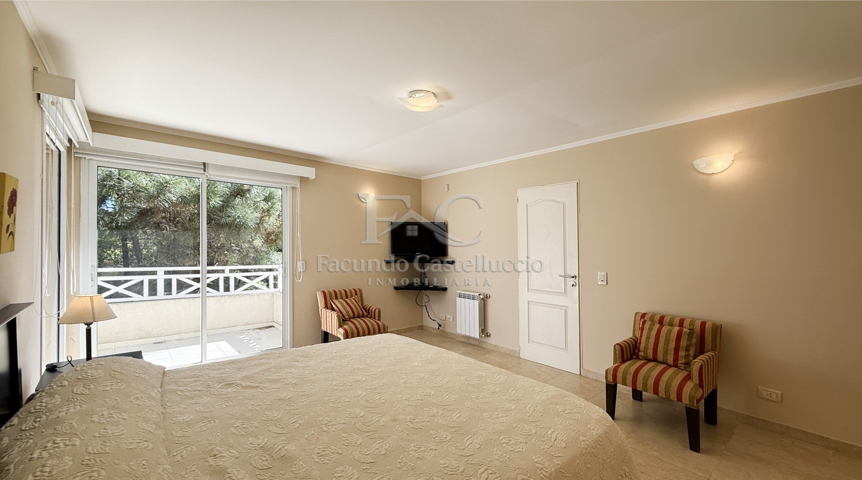 Casa en Venta Pinamar Zona Norte Tennis