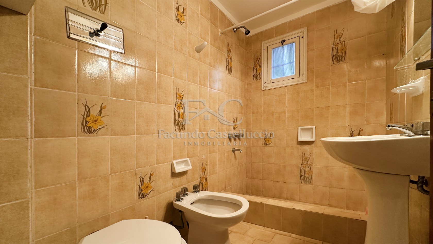 Casa en alquiler Pinamar Zona Iglesia - Semana Santa