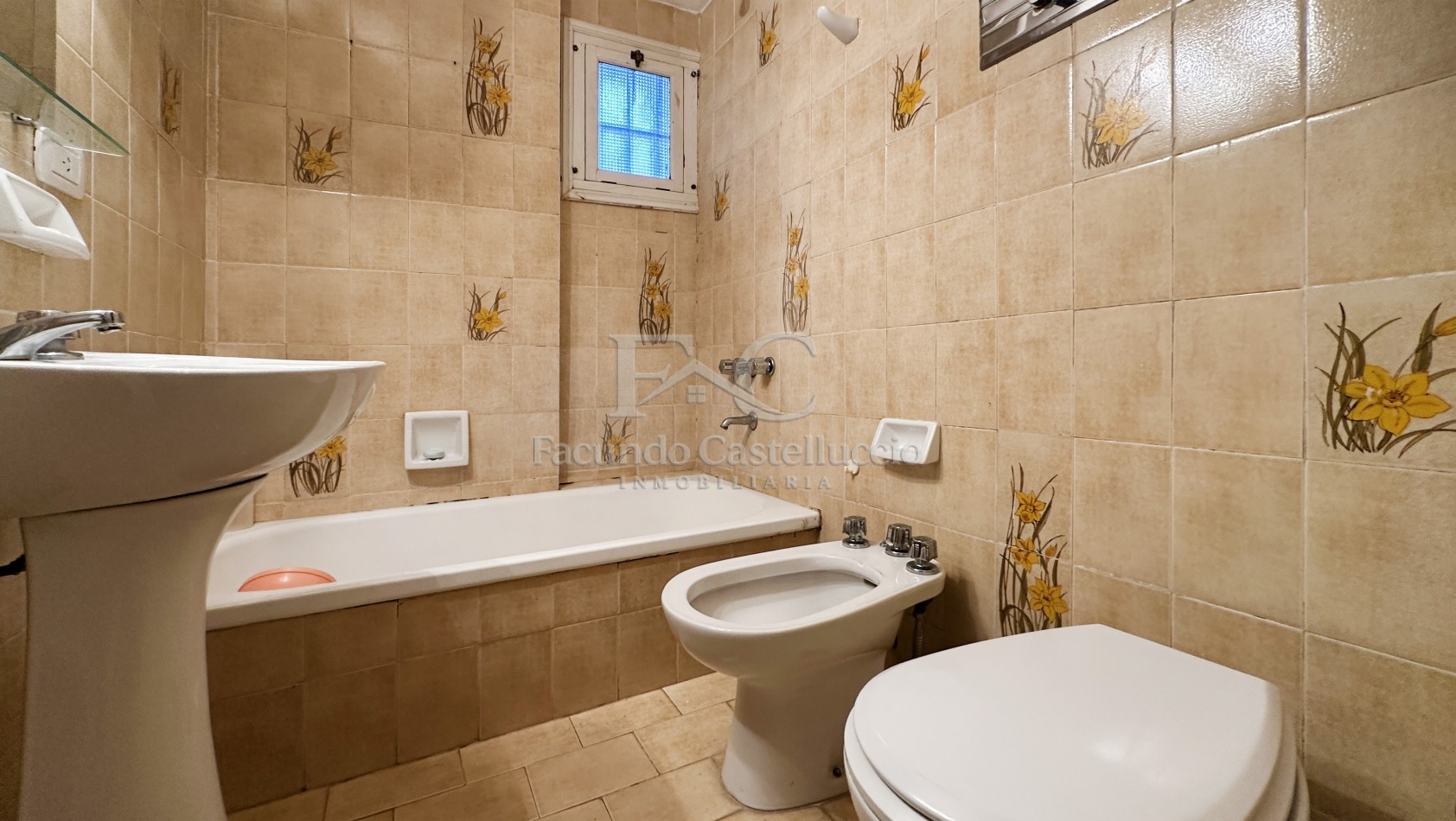 Casa en alquiler Pinamar Zona Iglesia - Semana Santa