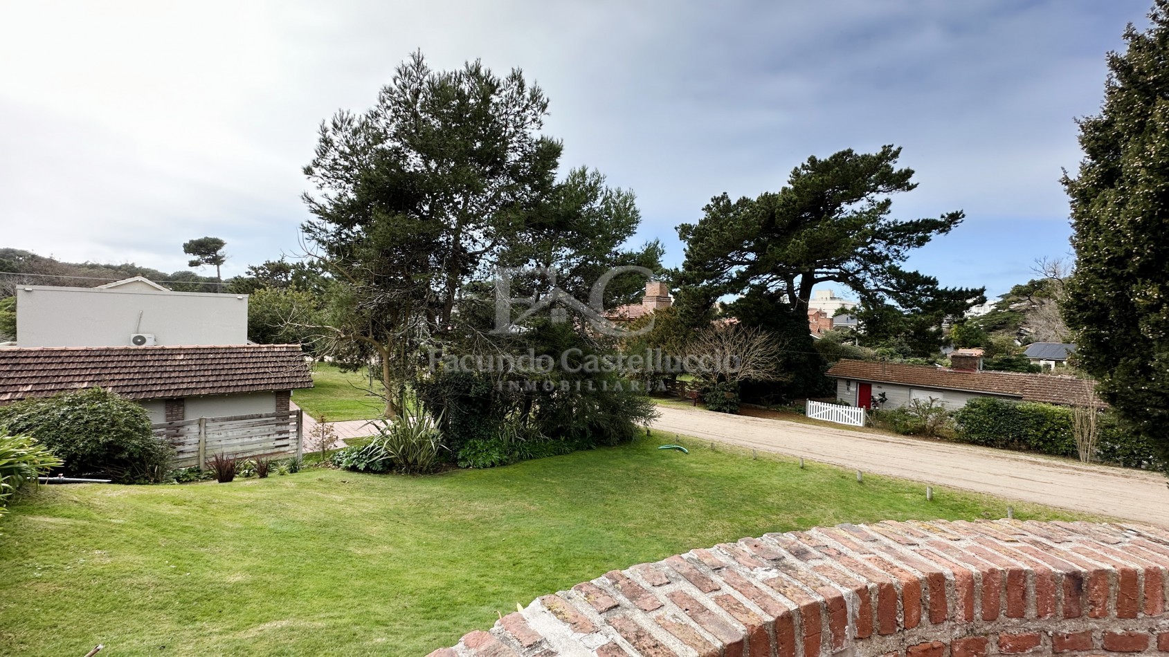 Casa en alquiler Pinamar Zona Lasalle