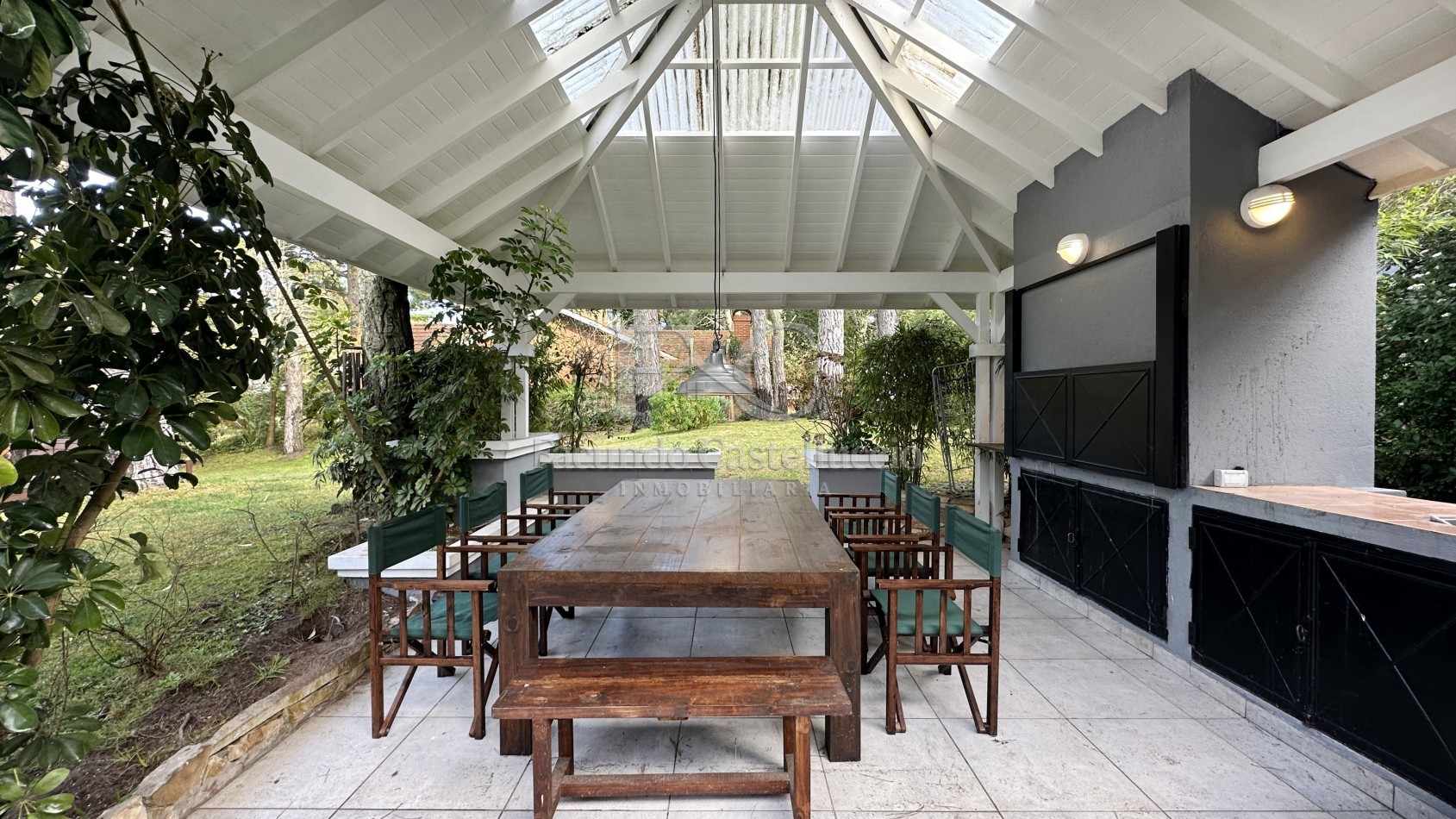 Casa en alquiler Pinamar Zona Golf Viejo