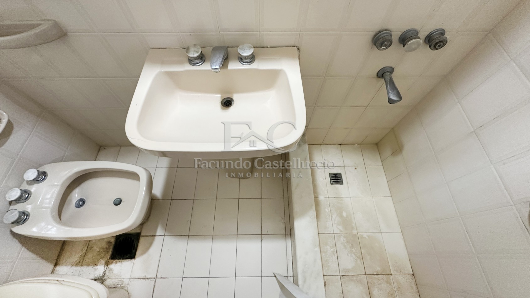 Casa en alquiler en Pinamar Zona Iglesia - Semana Santa