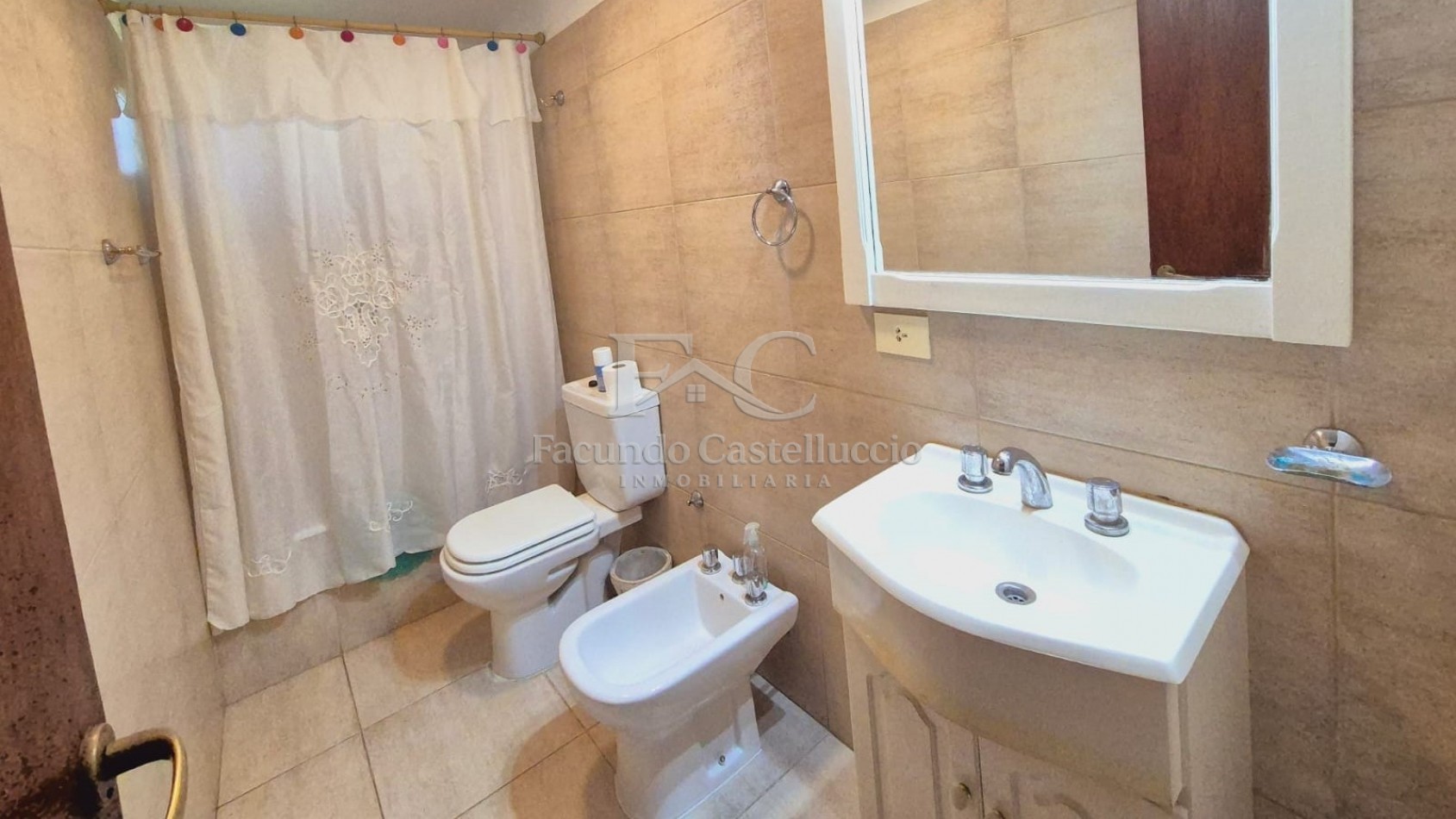 Casa en alquiler Pinamar Zona B5