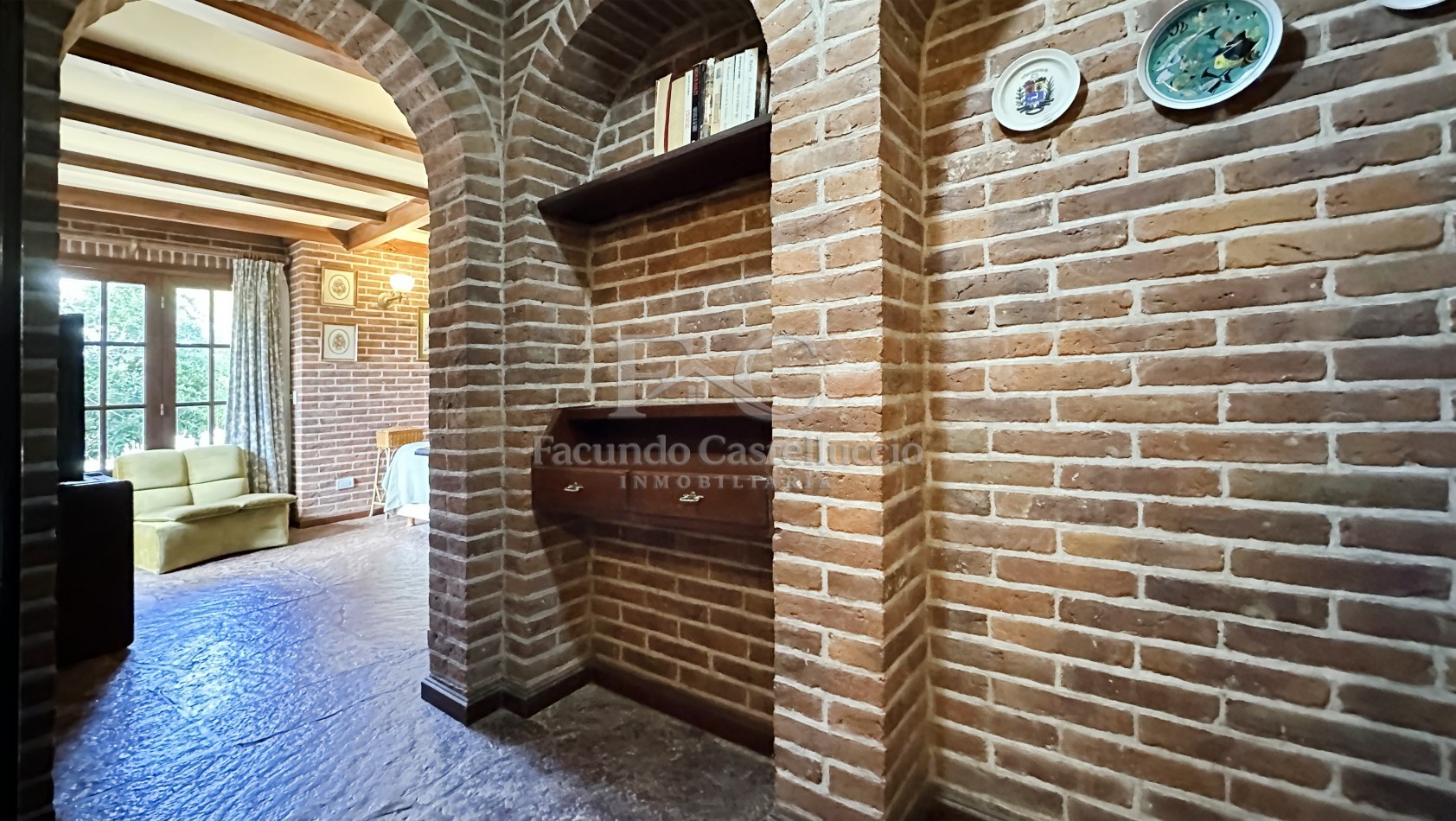 Casa en alquiler en Pinamar Zona Iglesia - Semana Santa