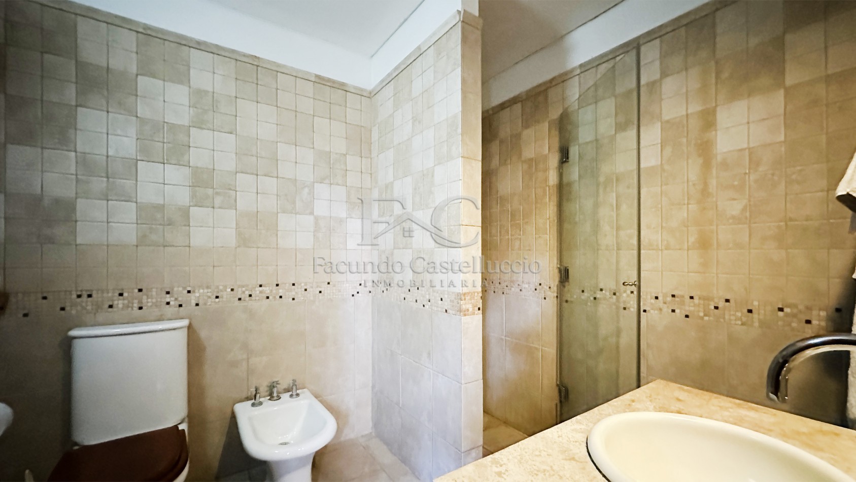 Casa en alquiler Pinamar Alamos II