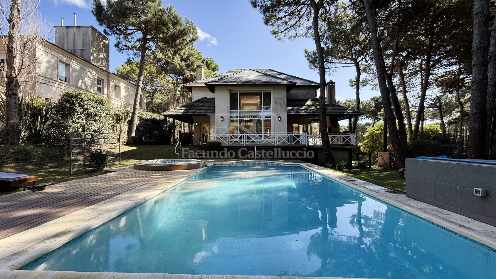 Casa en alquiler Pinamar Zona Norte Tennis