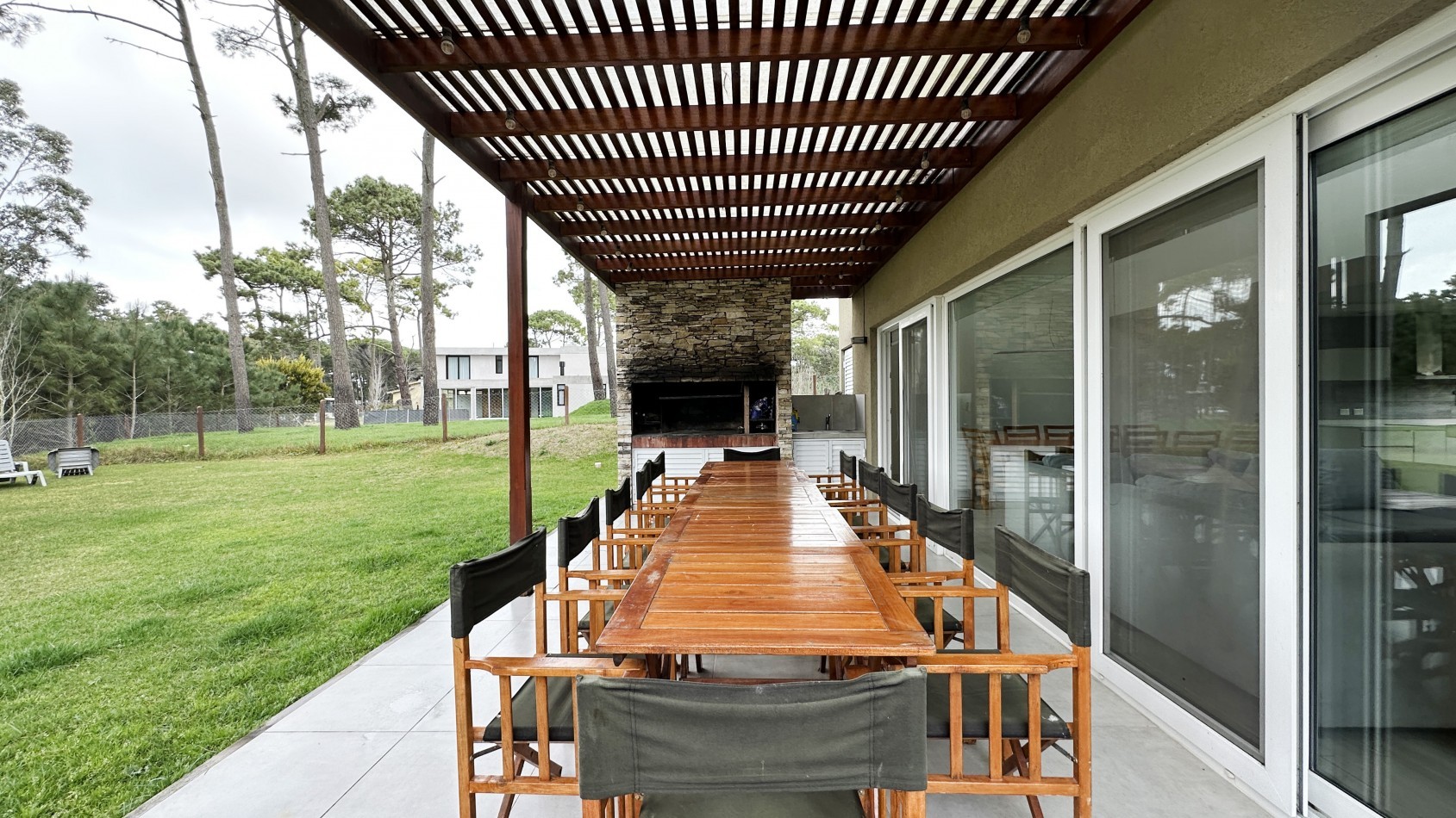 Casa en alquiler Pinamar Zona Alamos