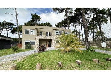 Casa en venta Pinamar Zona Alamos