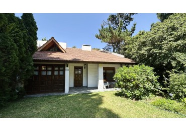 Casa en alquiler en Pinamar en Lasalle