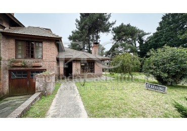Casa en alquiler Pinamar Zona Iglesia - Semana Santa